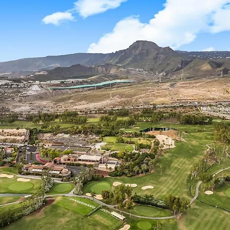 Villa Luxury, Boutique Two-bedroom Modern Townhouse With Golf Views