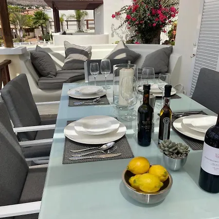 Villa Luxury, Boutique Two-bedroom Modern Townhouse With Golf Views
