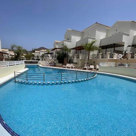 Luxury, Boutique Two-bedroom Modern Townhouse With Golf Views Willa Arona (Tenerife)