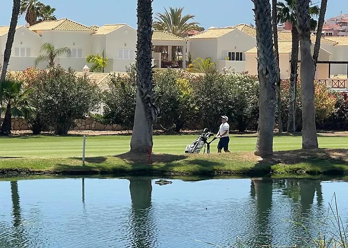 Luxury, Boutique Two-bedroom Modern Townhouse With Golf Views *